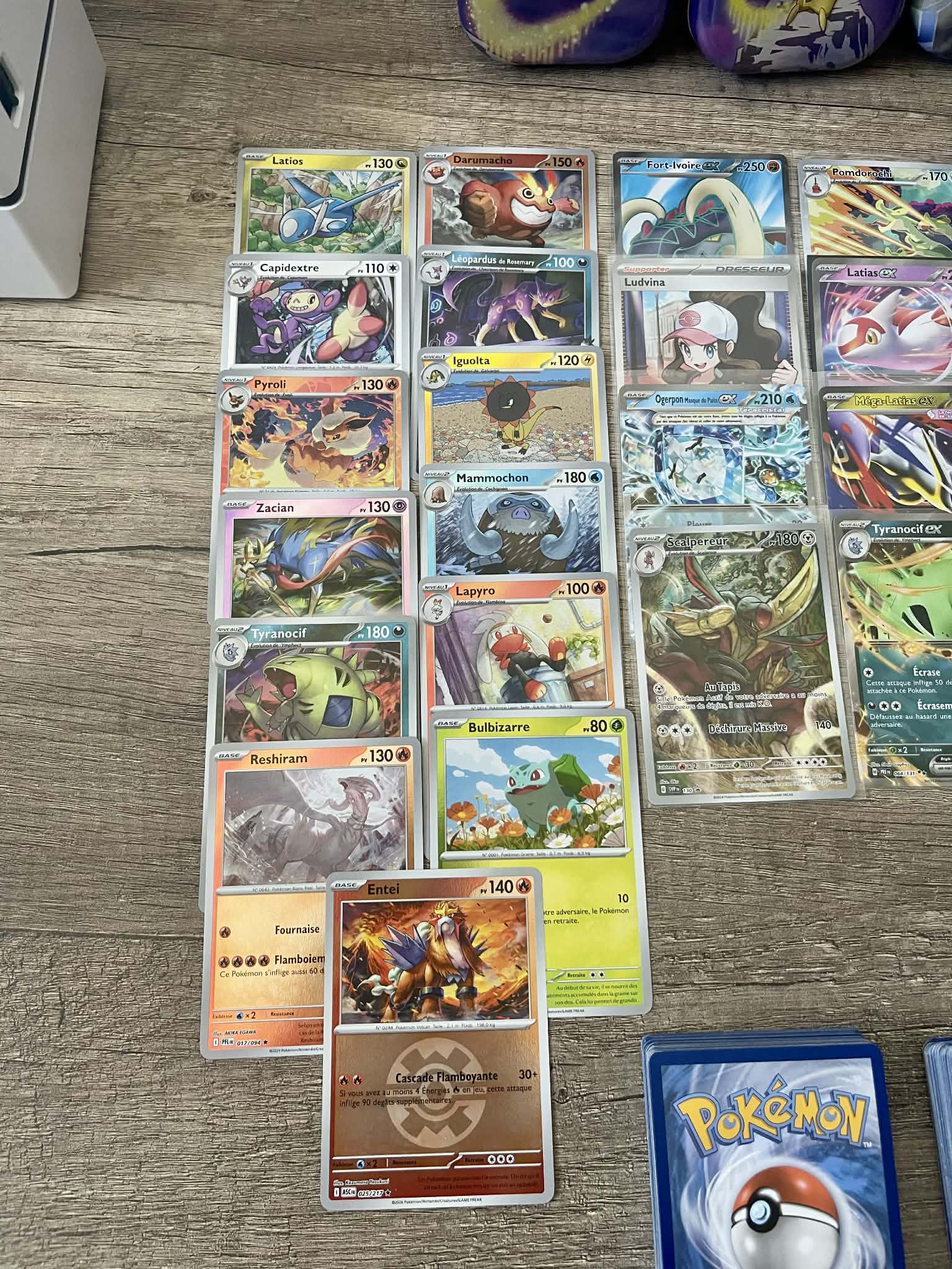 Pack Pokémon "Héritage Premium" : L'Expérience Ultra-Rare