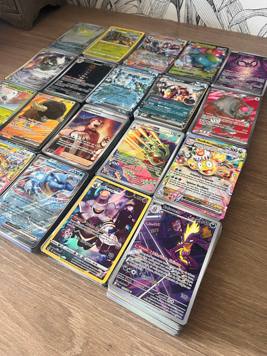 Pack Boosté — 100 Cartes dont 1 Ultra-Rare & 15 Holos Garanties