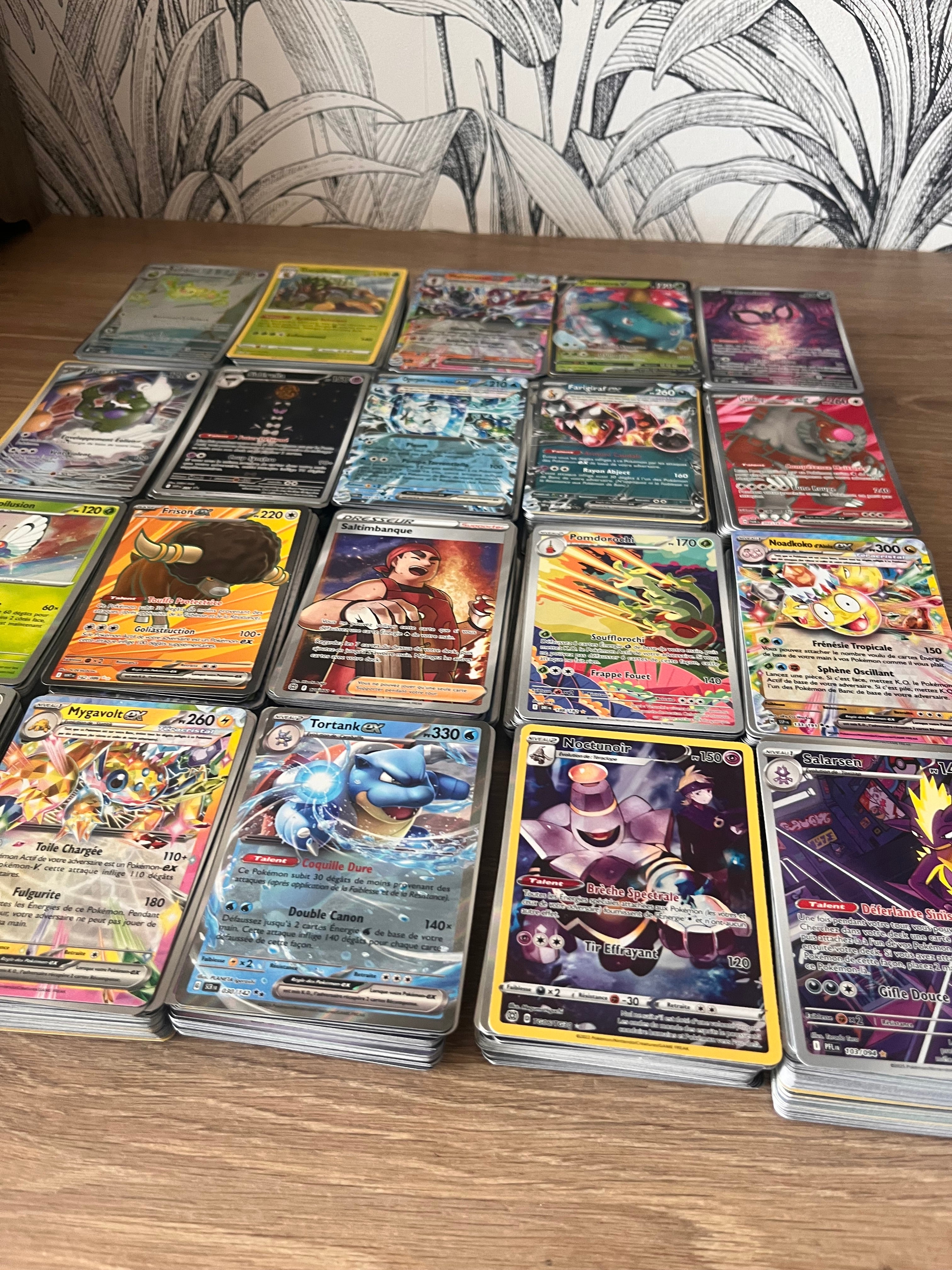 Cartes Pokémon | 84 communes + 15 brillantes holos + 1 Ultra Rare ex/v | VF Françaises originales